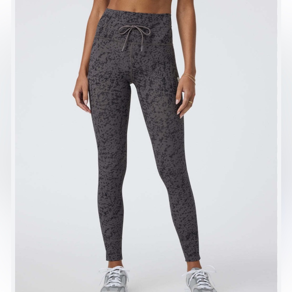 Vuori Daily jogger leggings, size XL